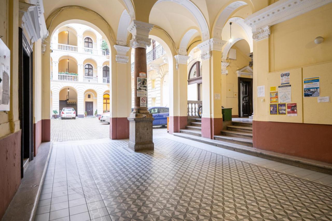 Apartments Next To The Synagogue Budapest Exteriör bild